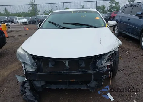 2013 Toyota Avalon Limited z USA, uszkodzony, nr VIN 4T1BK1EBXDU028546